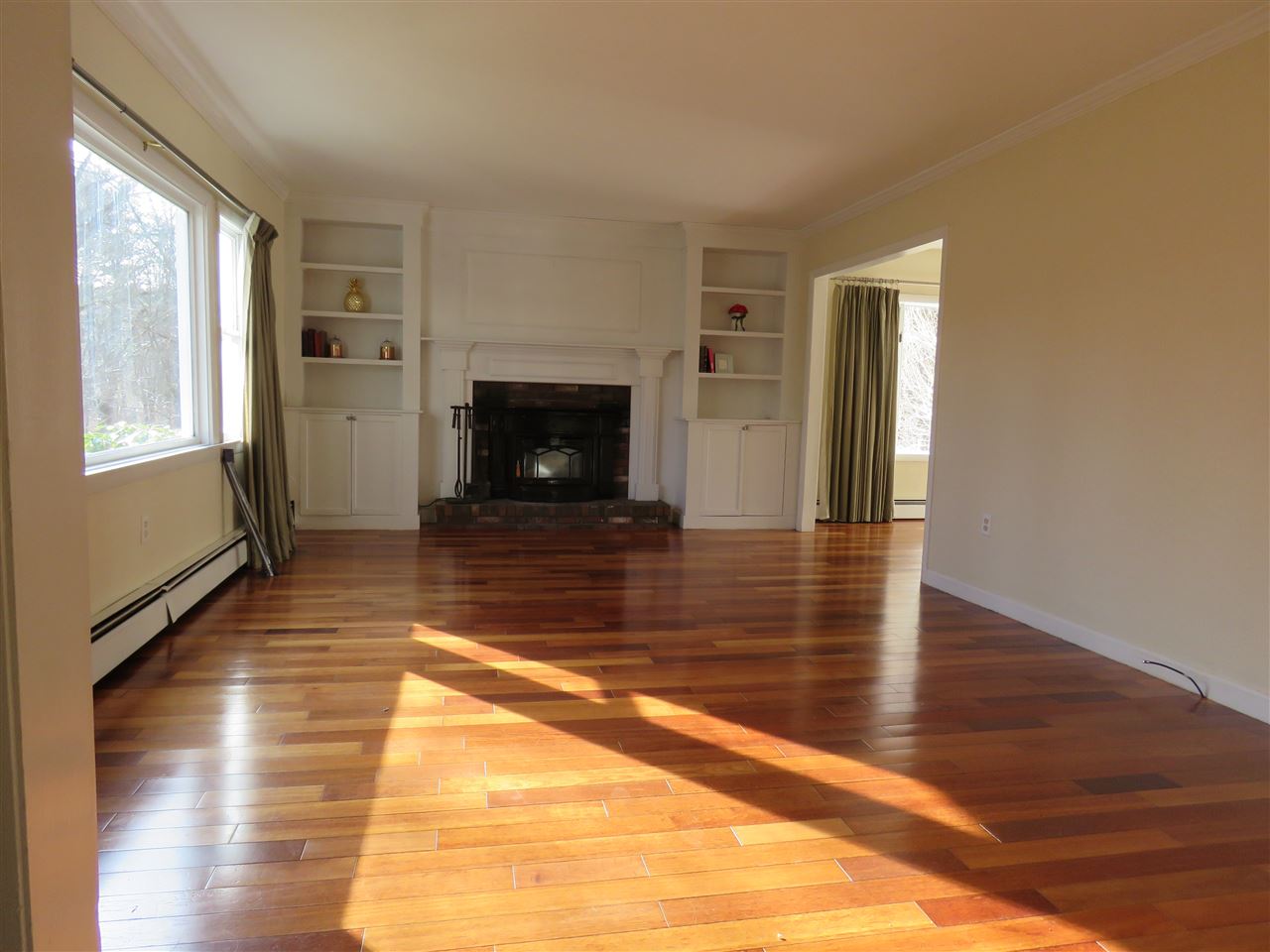 19 Hampstead Road Salem, NH 03079 - Photo 4 of 19