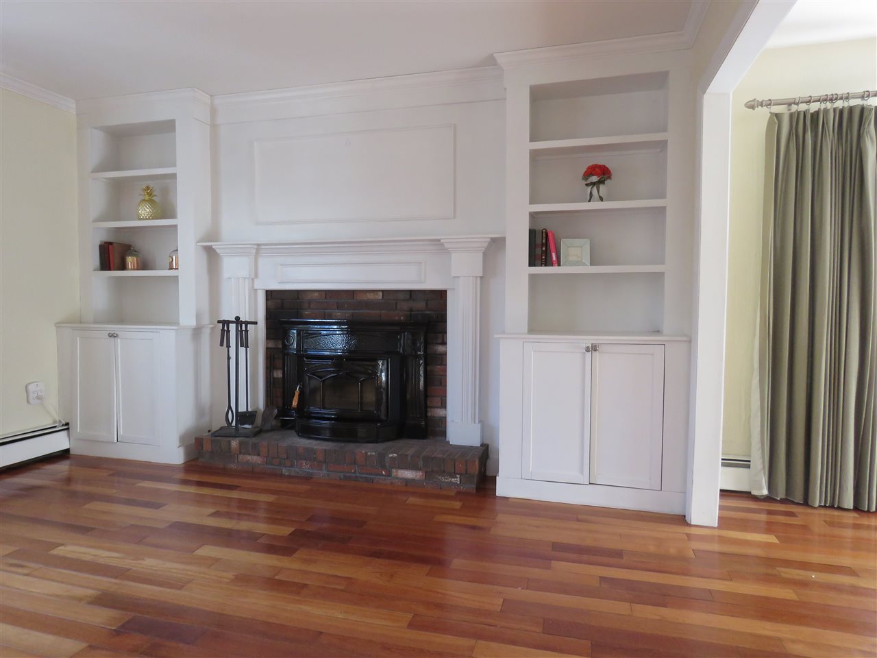 19 Hampstead Road Salem, NH 03079 - Photo 5 of 19