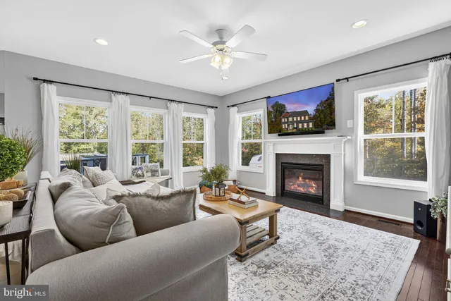 $749,980 | 208 Snowy Egret Way, Fredericksburg, VA 22406