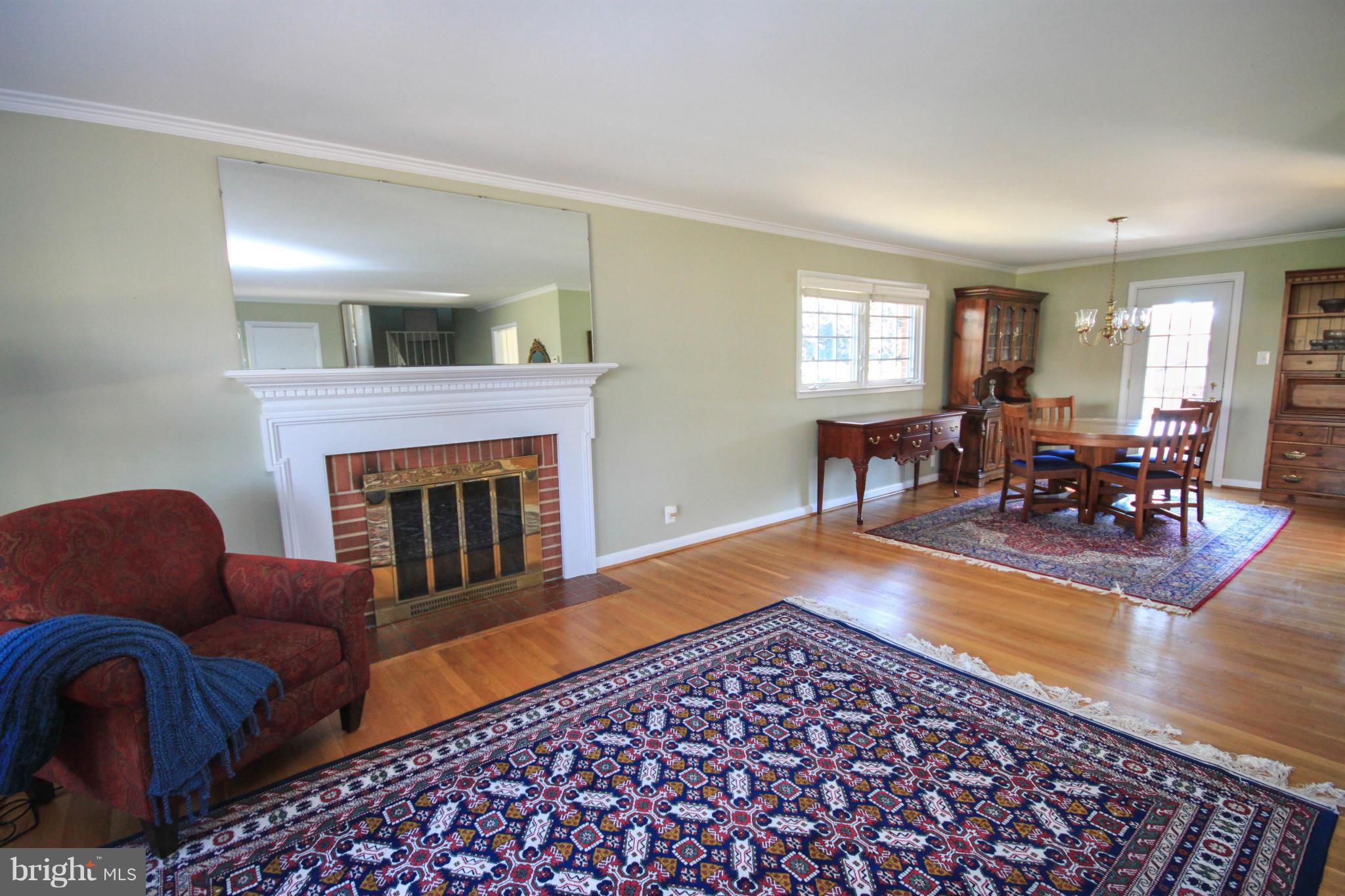 6937 Hector Road McLean, VA 22101 - Photo 2 of 13 Interior (General)