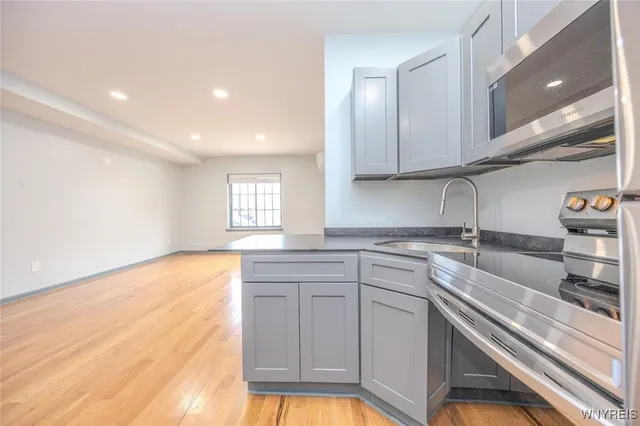 $1,050 | 530 Main Street, Unit 207, Niagara Falls, NY 14301