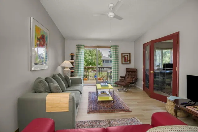 $219,900 | 14210 44th Place North, Unit 6, Plymouth, MN 55446