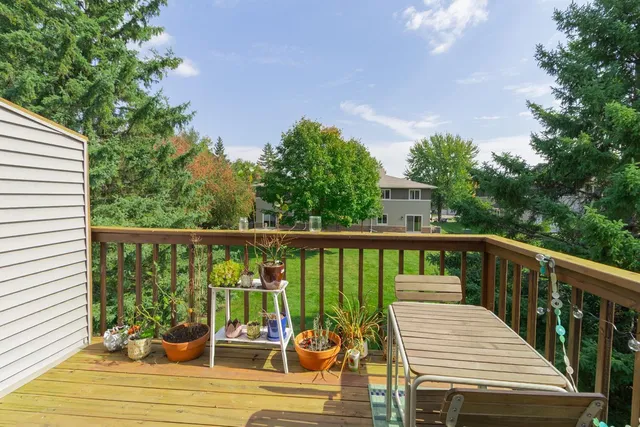 $219,900 | 14210 44th Place North, Unit 6, Plymouth, MN 55446