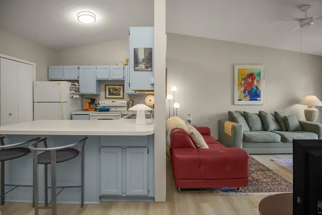 $219,900 | 14210 44th Place North, Unit 6, Plymouth, MN 55446