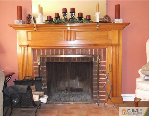 787 King Georges Road Fords, NJ 08863 - Photo 3 of 25 Gallery Image 3