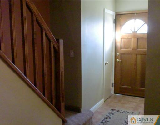 787 King Georges Road Fords, NJ 08863 - Photo 4 of 25 Gallery Image 4