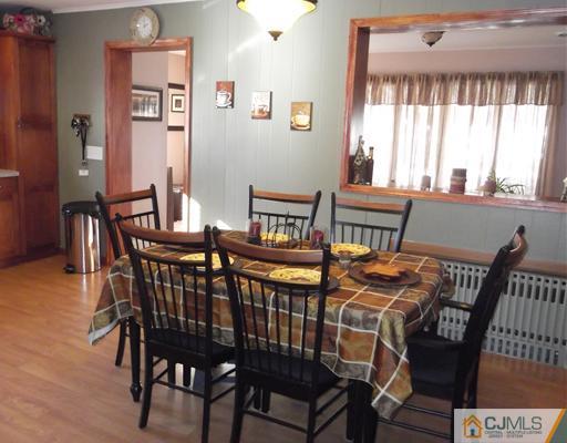 787 King Georges Road Fords, NJ 08863 - Photo 6 of 25 Gallery Image 6