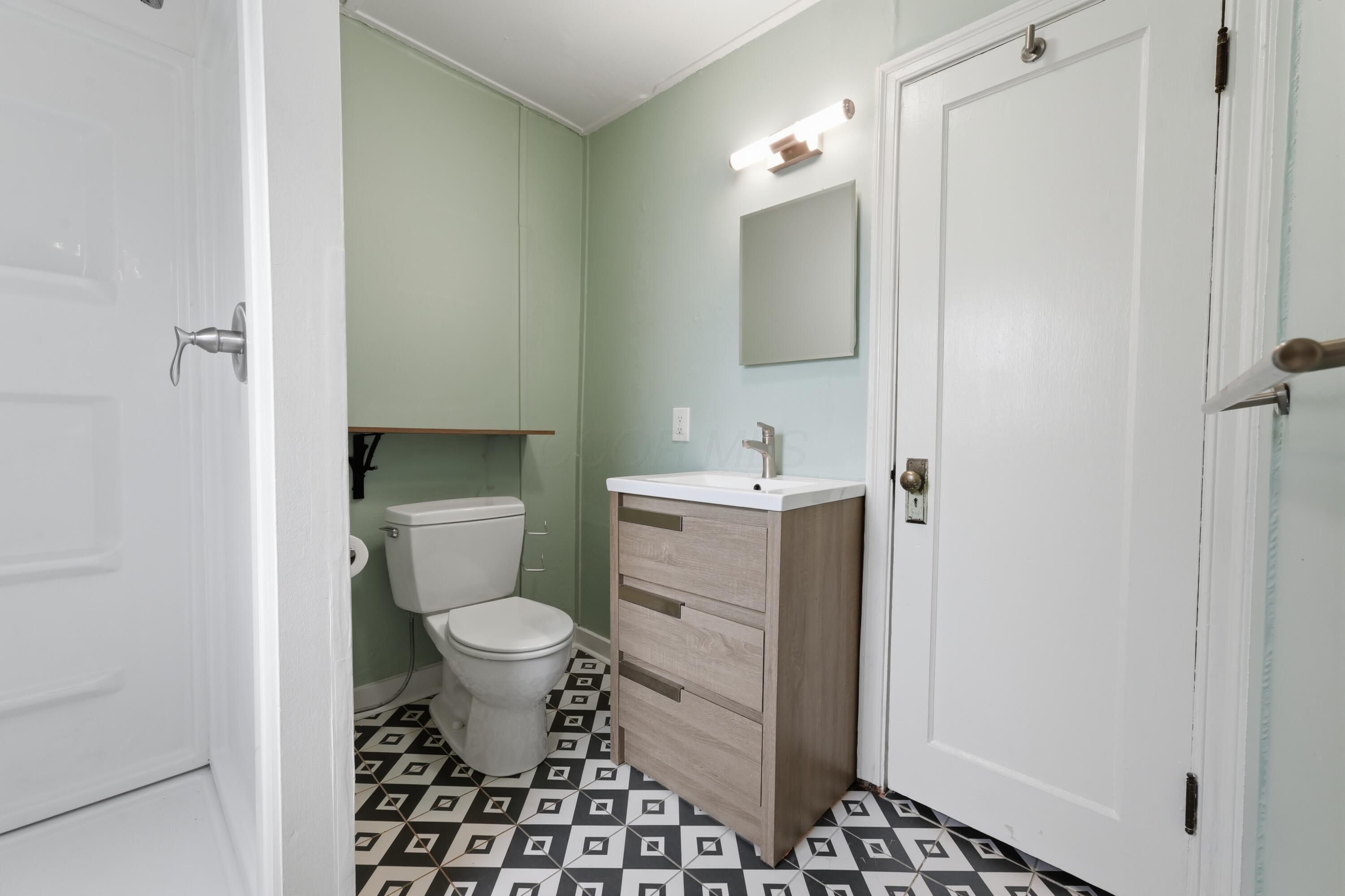 111 Crestview Road Columbus, OH 43202 - Photo 36 of 43