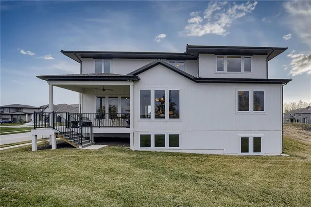 $868,702 | 12411 West 182nd Court, Overland Park, KS 66013