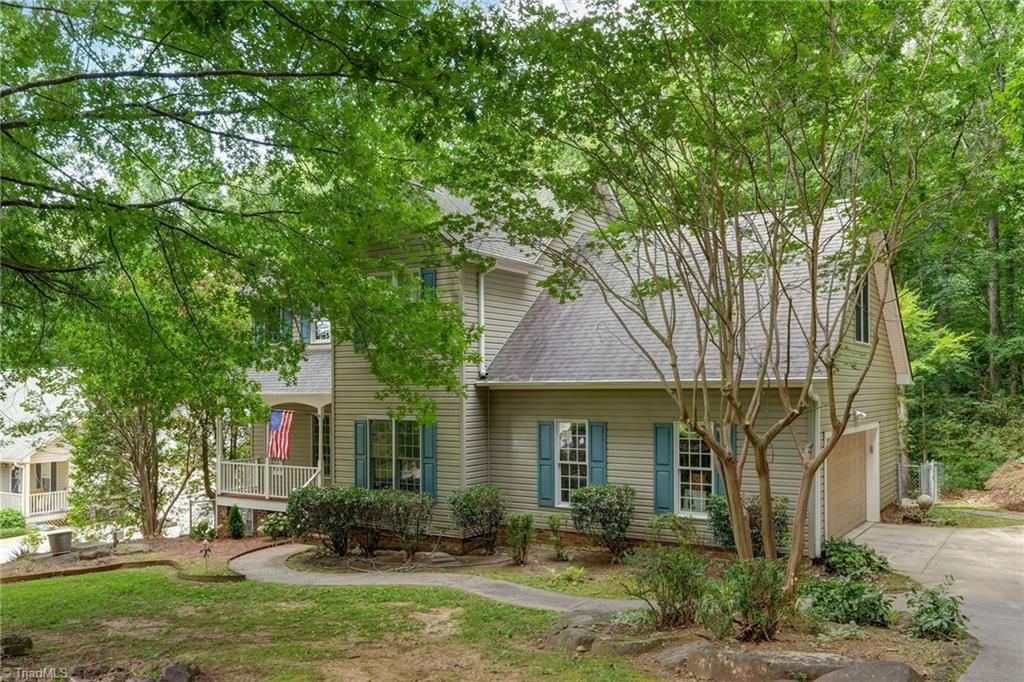7509 Keating Drive Oak Ridge, NC 27310 - Photo 3 of 38