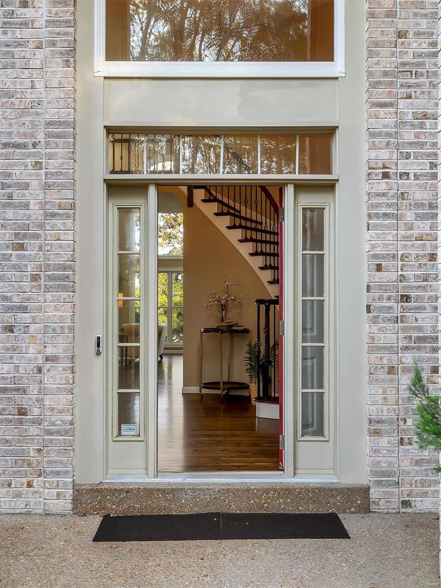 555 Inverrary Court Eureka, MO 63025 - Photo 5 of 62