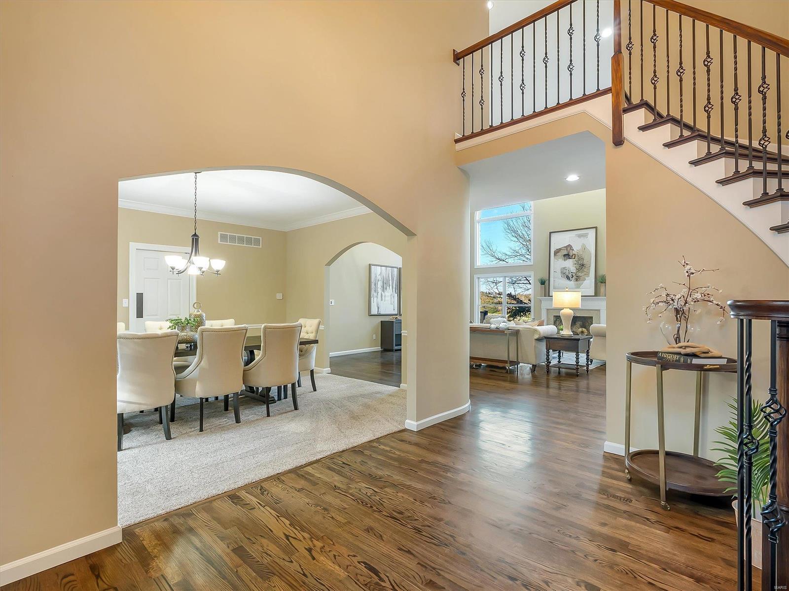 555 Inverrary Court Eureka, MO 63025 - Photo 7 of 62