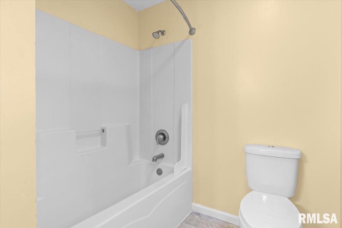 726 Deerfield Road Chatham, IL 62629 - Photo 15 of 40 Gallery Image 15