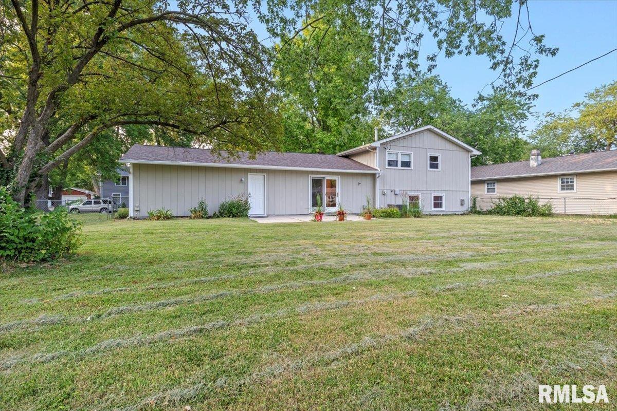 726 Deerfield Road Chatham, IL 62629 - Photo 34 of 40 Gallery Image 34