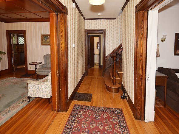 34 Cornell Street Springfield, MA 01109 - Photo 4 of 30 Gallery Image 4