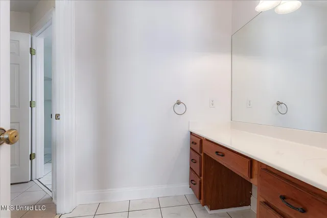 $580,000 | 2180 Belmarie Drive, Southaven, MS 38672