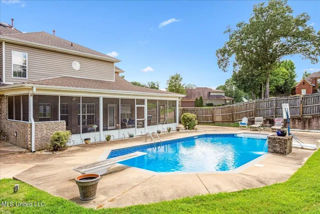 $580,000 | 2180 Belmarie Drive, Southaven, MS 38672