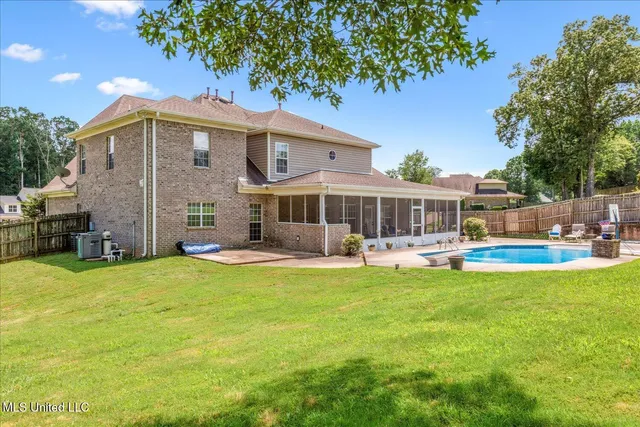 $580,000 | 2180 Belmarie Drive, Southaven, MS 38672