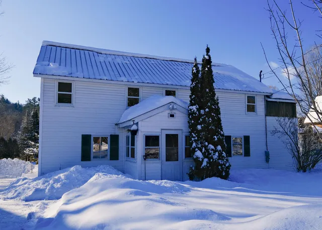 $325,000 | 818 Main Street, Cavendish, VT 05153