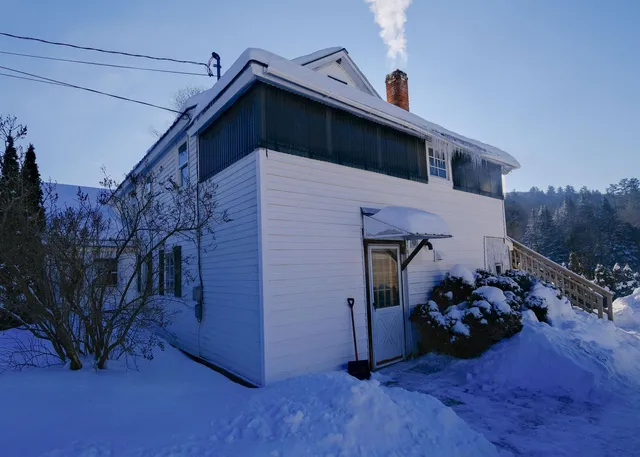 $325,000 | 818 Main Street, Cavendish, VT 05153