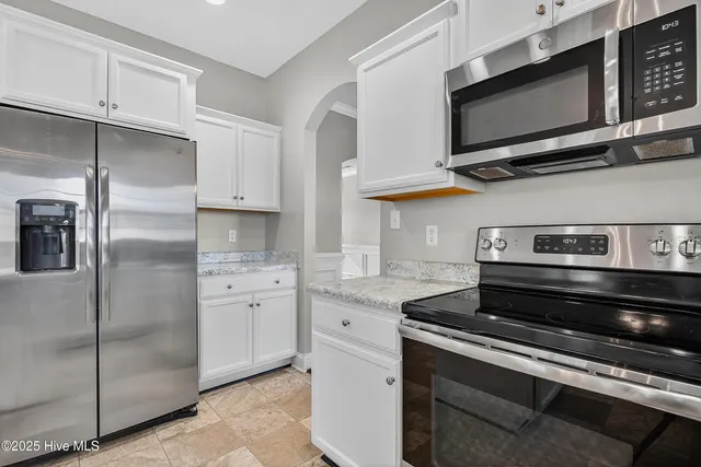 $362,000 | 703 Kiwi Stone Circle, Jacksonville, NC 28546