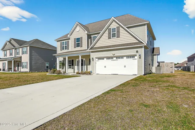 $362,000 | 703 Kiwi Stone Circle, Jacksonville, NC 28546