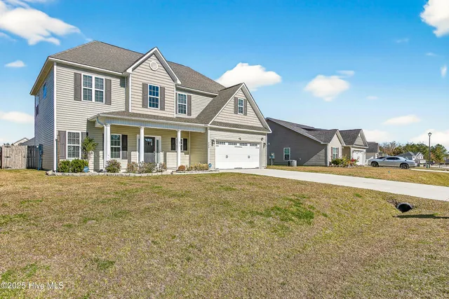 $362,000 | 703 Kiwi Stone Circle, Jacksonville, NC 28546