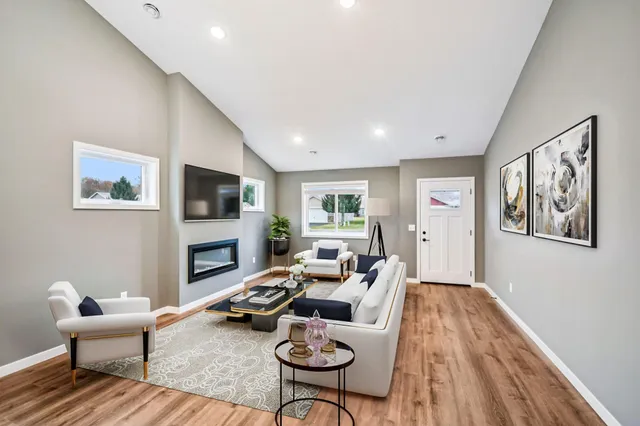 $339,900 | 917 Gable Street, Taylors Falls, MN 55084