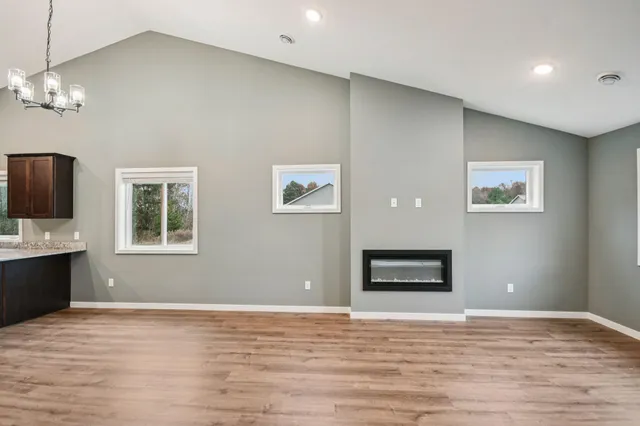 $339,900 | 917 Gable Street, Taylors Falls, MN 55084