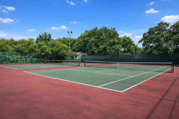 a view of a tennis court