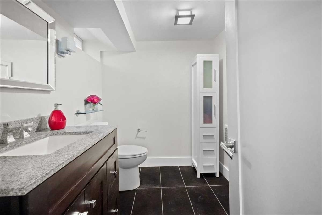 4 Van Street Worcester, MA 01602 - Photo 29 of 40