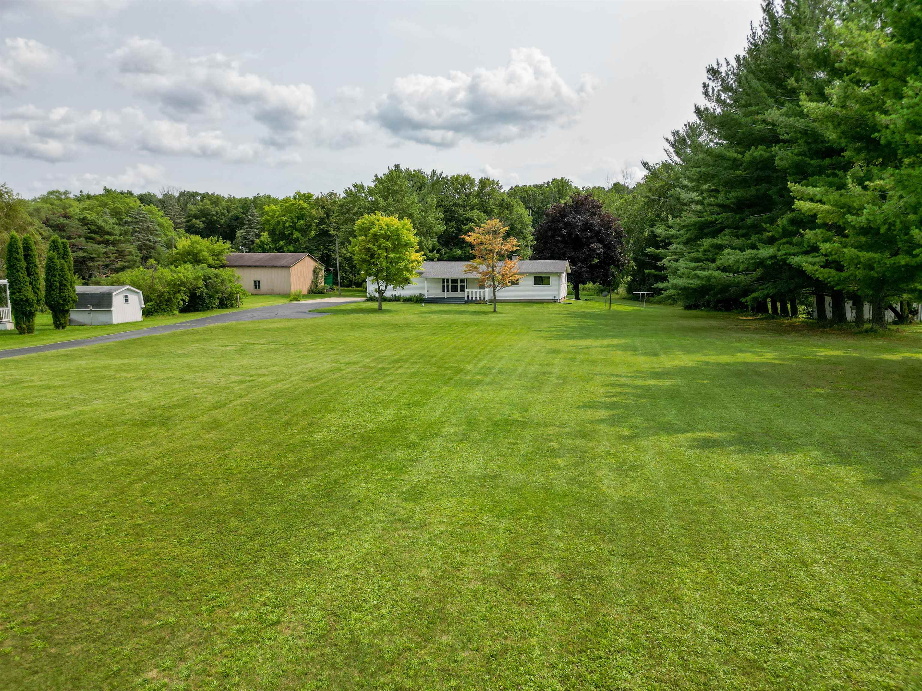 676 East Remus Road Mount Pleasant, MI 48858 - Photo 2 of 47