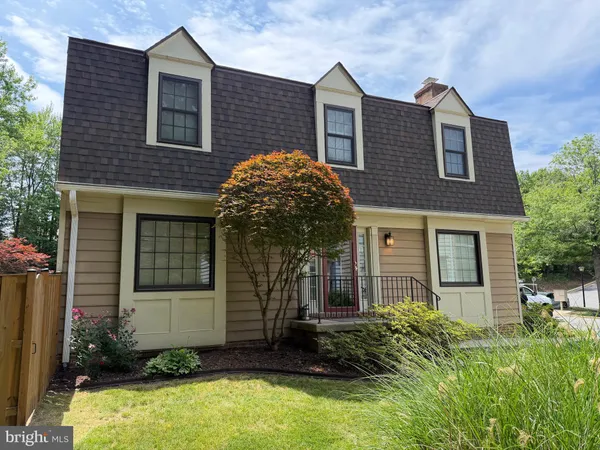 $639,900 | 8627 Pin Oak Drive, Springfield, VA 22153