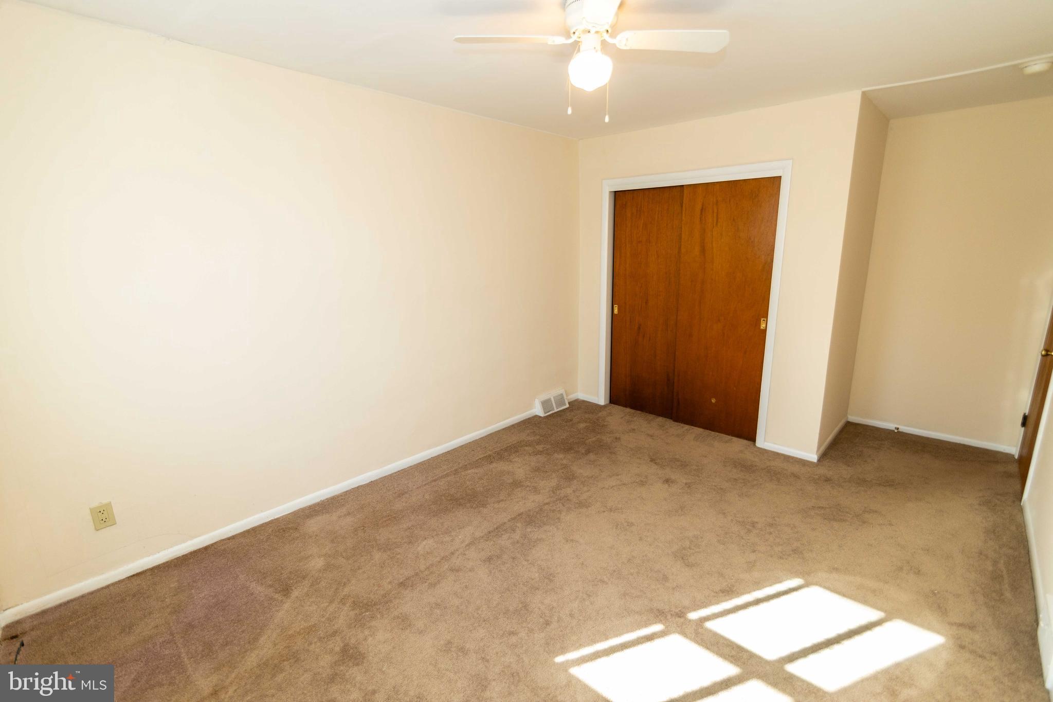 9 North Jeffrey Road Aldan, PA 19018 - Photo 17 of 36 2nd Floor Bedroom #2