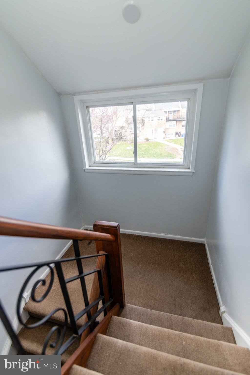 9 North Jeffrey Road Aldan, PA 19018 - Photo 8 of 36 Updated Windows