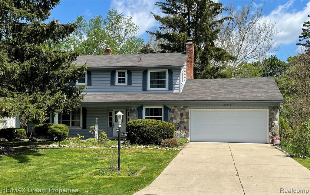 30342 Wicklow Road Farmington Hills, MI 48334 - Photo 1 of 59