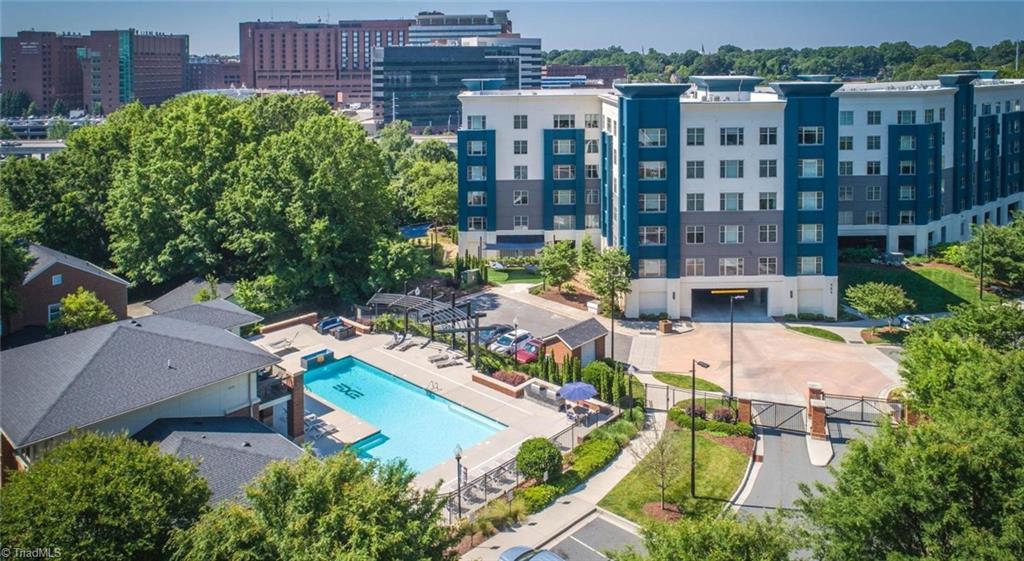 111 Edgeway Drive, Unit A1 Winston-Salem, NC 27104 - Photo 3 of 26