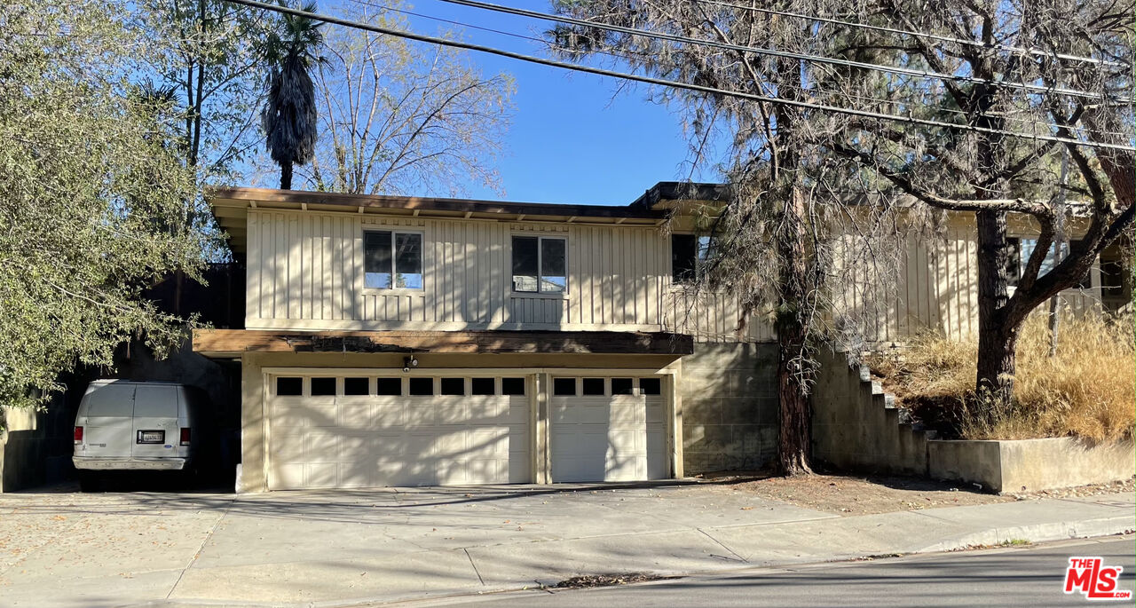 16643 Nanberry Road Encino, CA 91436 - Photo 5 of 17