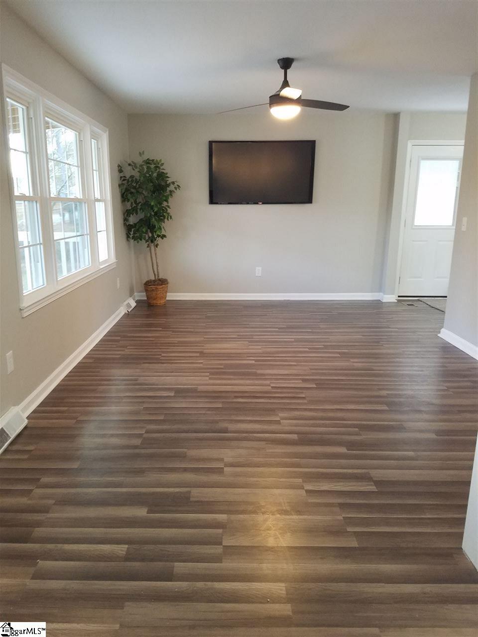 406 Capewood Road Simpsonville, SC 29680 - Photo 2 of 35 Gallery Image 2