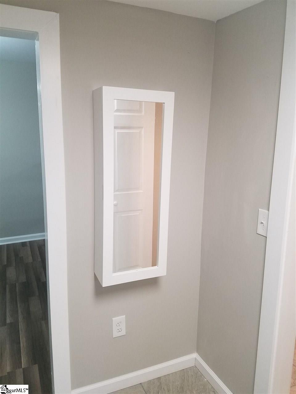 406 Capewood Road Simpsonville, SC 29680 - Photo 12 of 35 Gallery Image 12