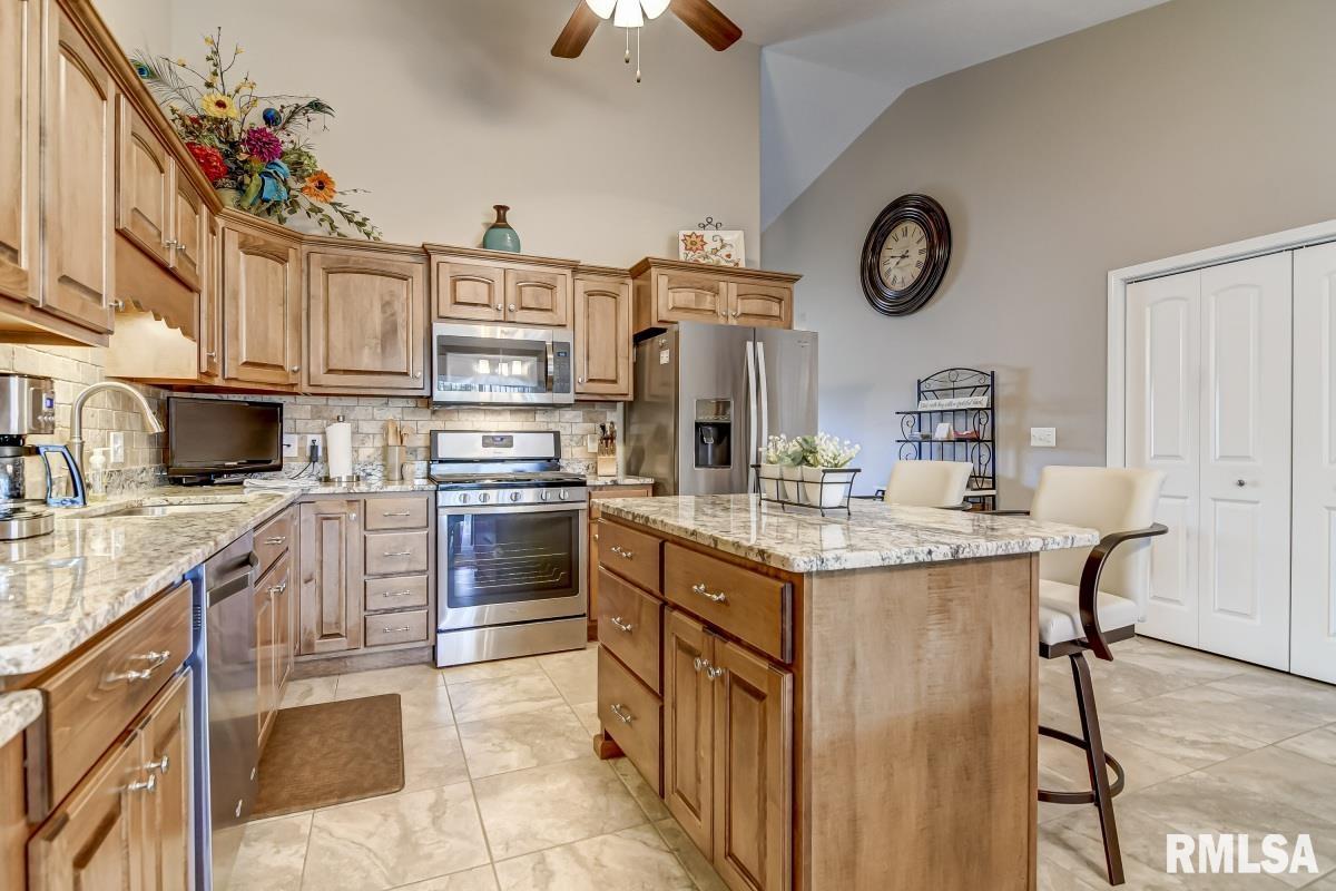 4827 Chestnut Drive Springfield, IL 62711 - Photo 12 of 41