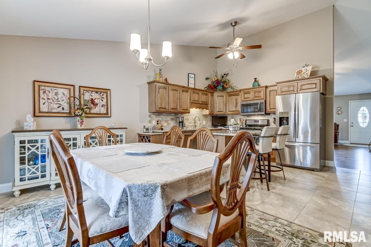 4827 Chestnut Drive Springfield, IL 62711 - Photo 16 of 41