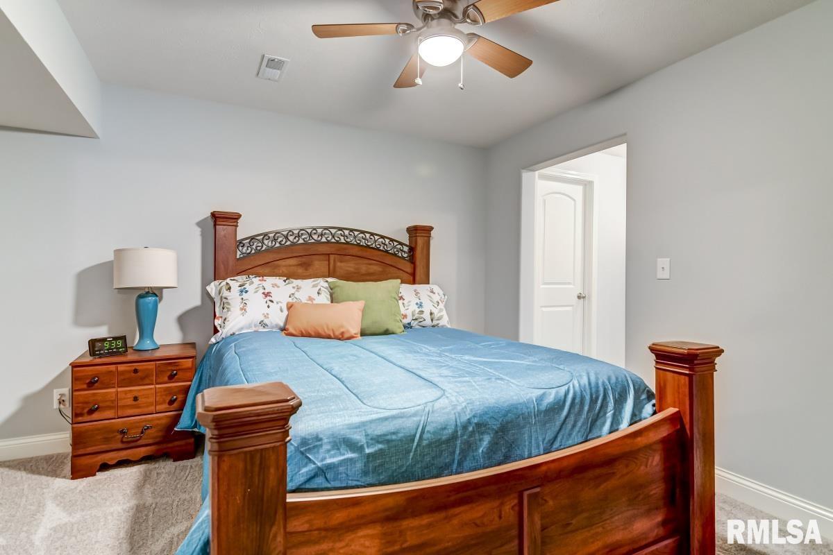 4827 Chestnut Drive Springfield, IL 62711 - Photo 34 of 41