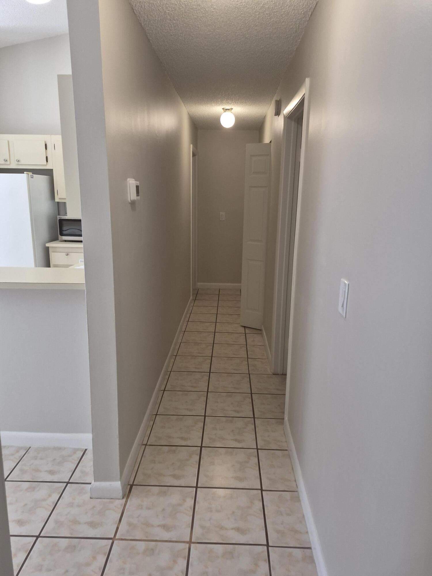 394 Springdale Circle Palm Springs, FL 33461 - Photo 13 of 28 20260223_111850