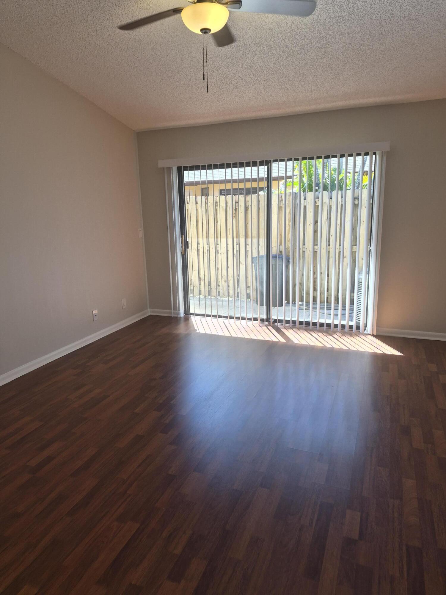 394 Springdale Circle Palm Springs, FL 33461 - Photo 25 of 28 20260223_112114