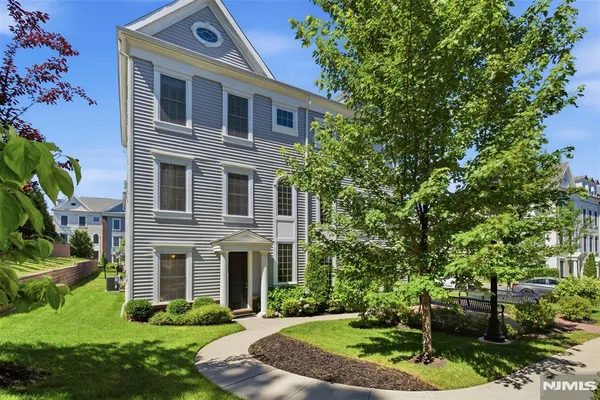 $4,950 | 60 Roosevelt Drive, Wood-Ridge, NJ 07075