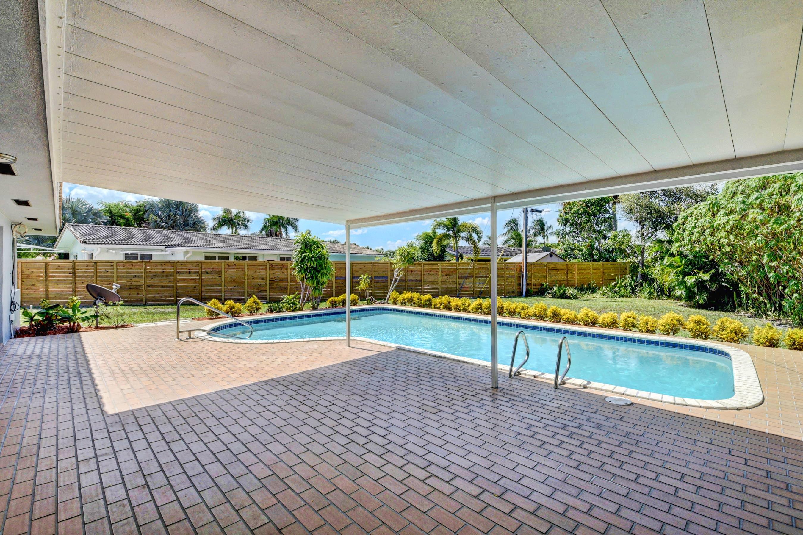 549 Northwest 12th Terrace Boca Raton, FL 33486 - Photo 15 of 41 Covered Patio