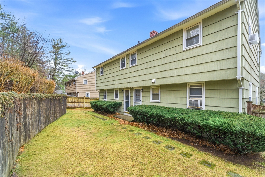 20 Charles Road, Unit 20 Winchester, MA 01890 - Photo 19 of 22