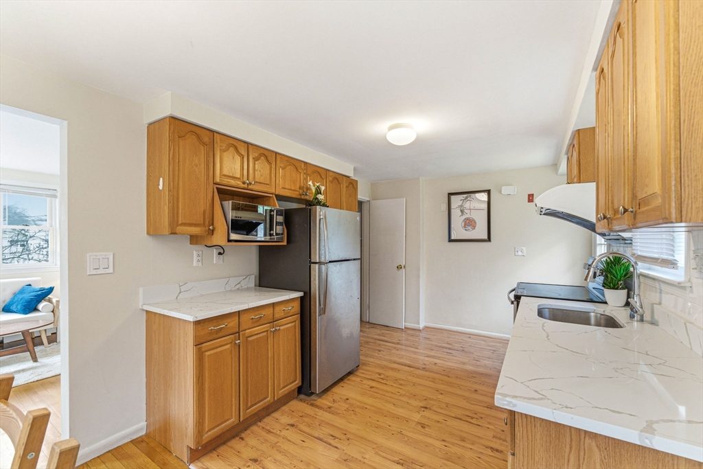 20 Charles Road, Unit 20 Winchester, MA 01890 - Photo 8 of 22