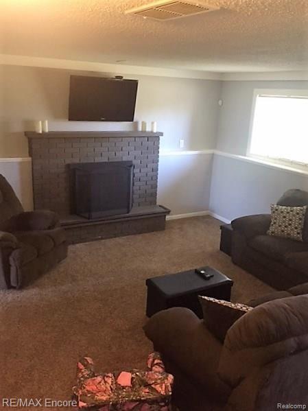 3040 W Cook Rd (Great Room w Fireplace).jpg